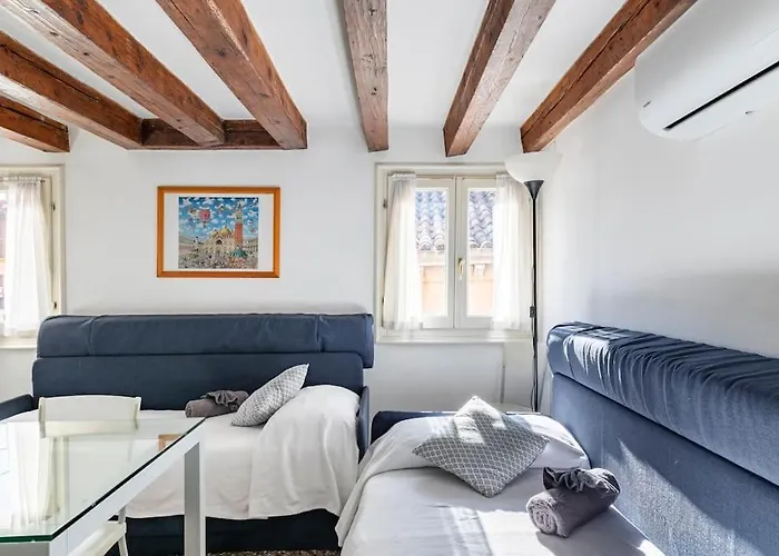 IHOMES Rialto-Corte Del Calice